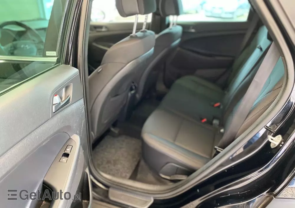 HYUNDAI Tucson 1.7 CRDI BlueDrive Style 2WD DCT