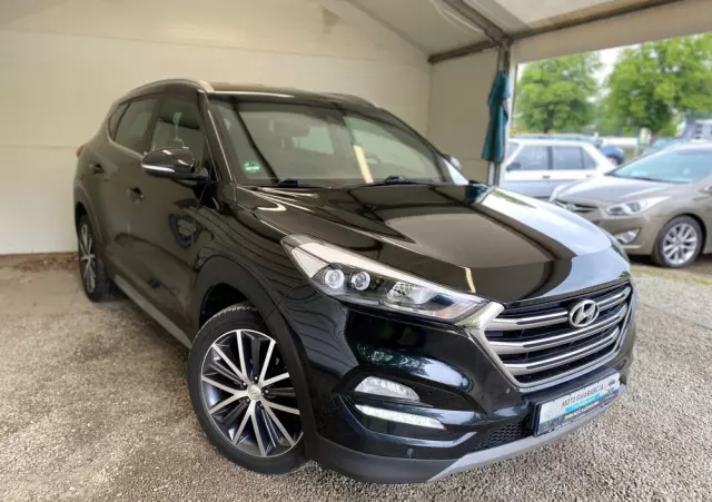 HYUNDAI Tucson 1.7 CRDI BlueDrive Style 2WD DCT