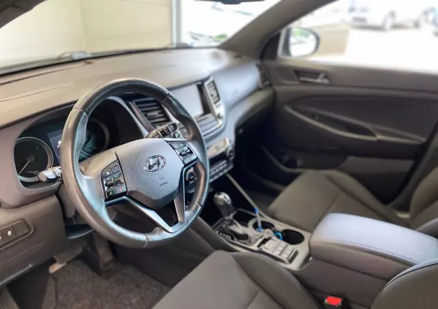 HYUNDAI Tucson 1.7 CRDI BlueDrive Style 2WD DCT