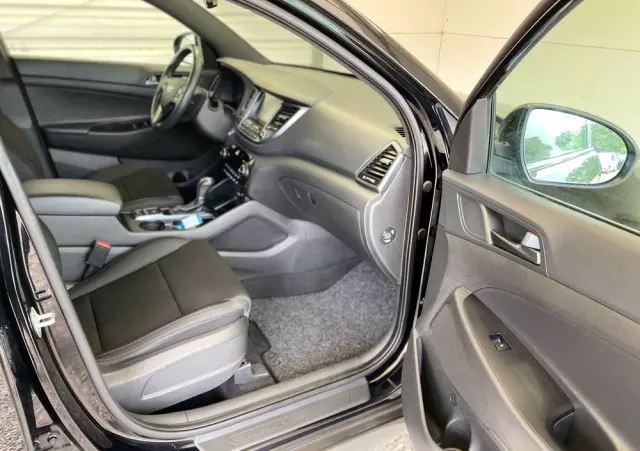 HYUNDAI Tucson 1.7 CRDI BlueDrive Style 2WD DCT