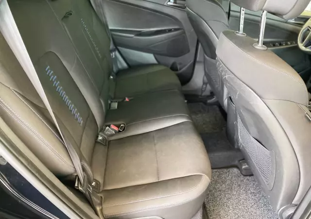 HYUNDAI Tucson 1.7 CRDI BlueDrive Style 2WD DCT