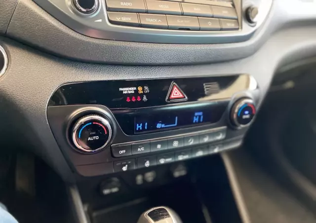 HYUNDAI Tucson 1.7 CRDI BlueDrive Style 2WD DCT