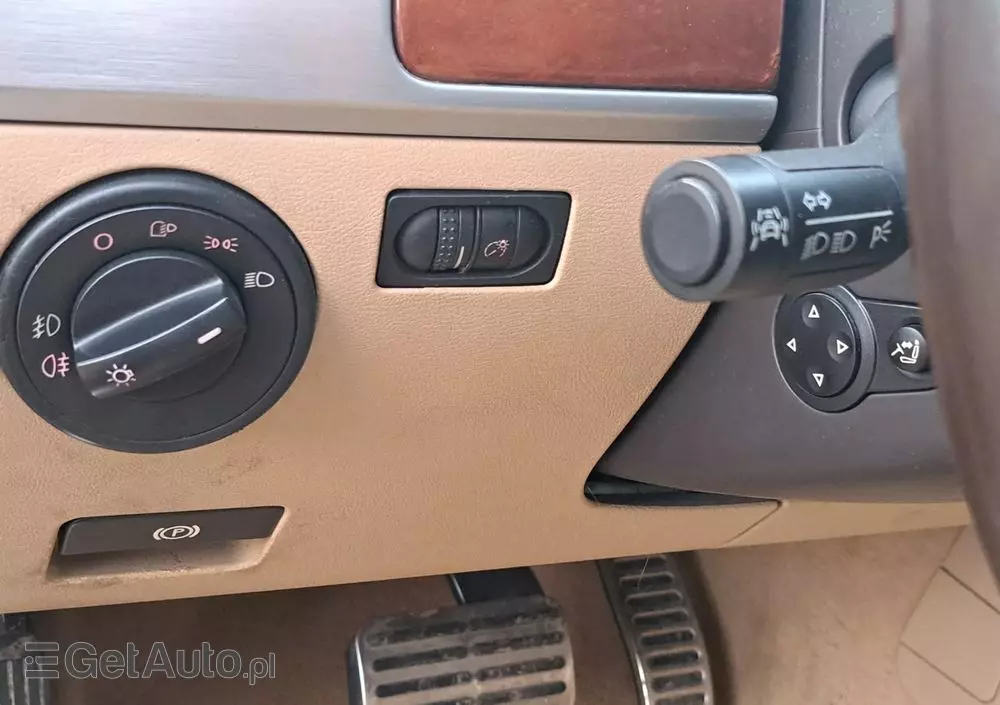 VOLKSWAGEN Touareg 5.0 V10 TDI Tiptr