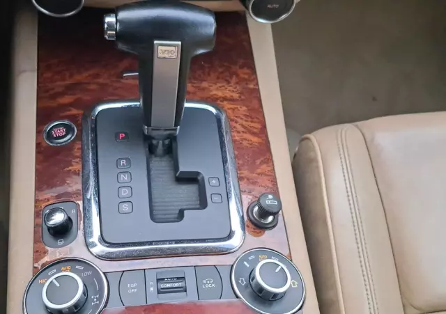 VOLKSWAGEN Touareg 5.0 V10 TDI Tiptr