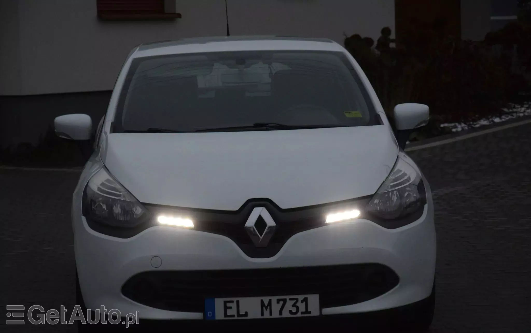 RENAULT Clio 1.2 16V 75 LIMITED