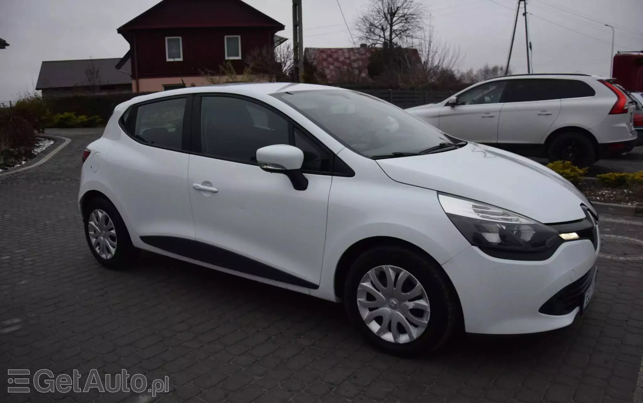 RENAULT Clio 1.2 16V 75 LIMITED