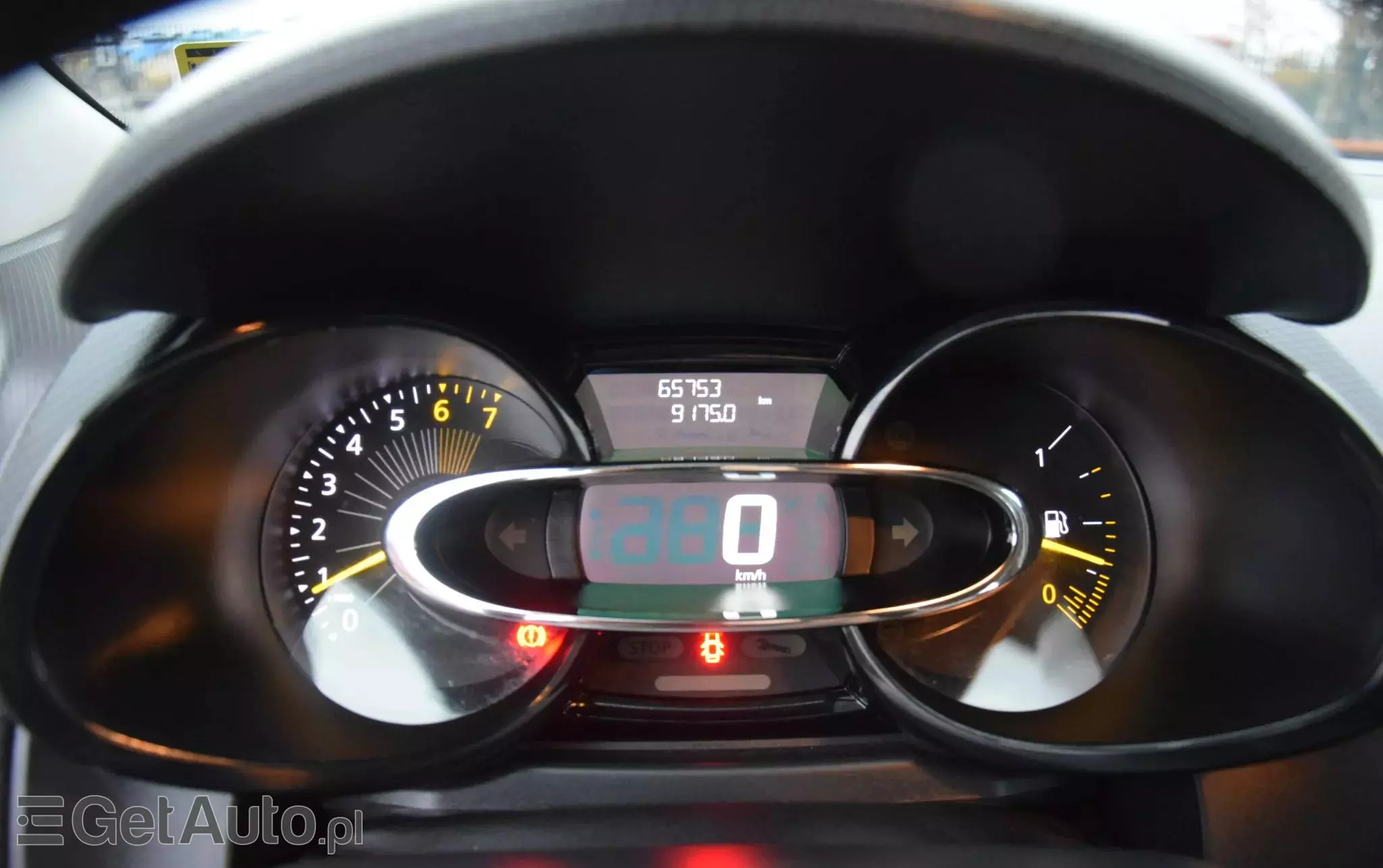 RENAULT Clio 1.2 16V 75 LIMITED