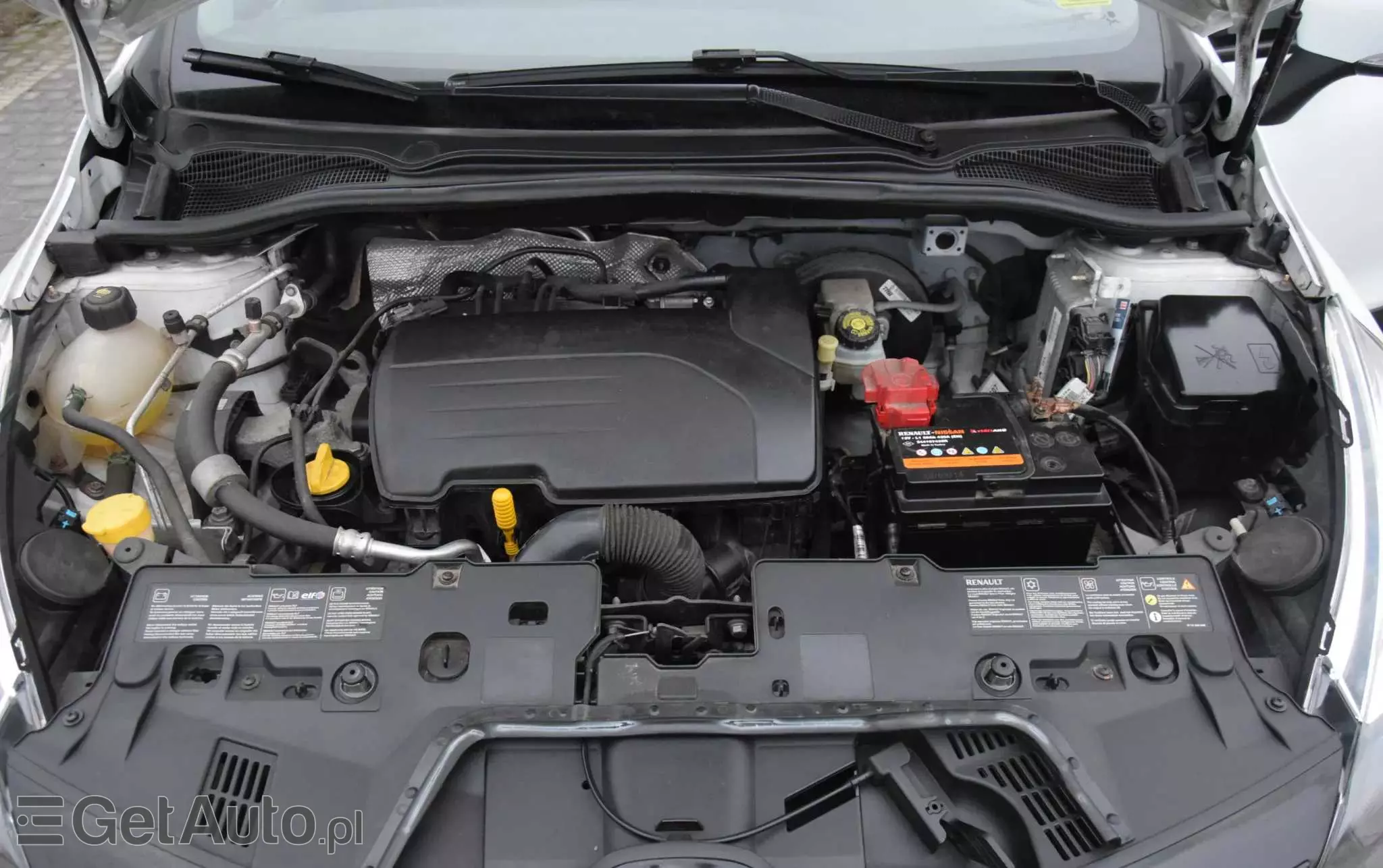 RENAULT Clio 1.2 16V 75 LIMITED