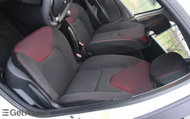 RENAULT Clio 1.2 16V 75 LIMITED