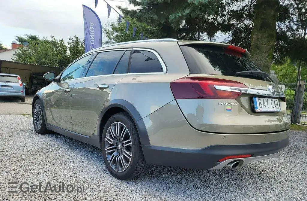 OPEL Insignia 