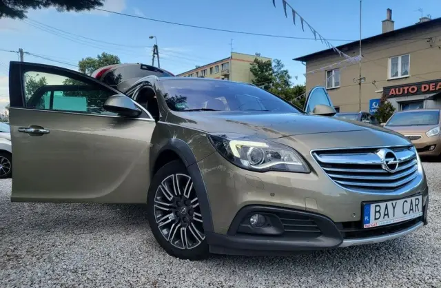 OPEL Insignia 