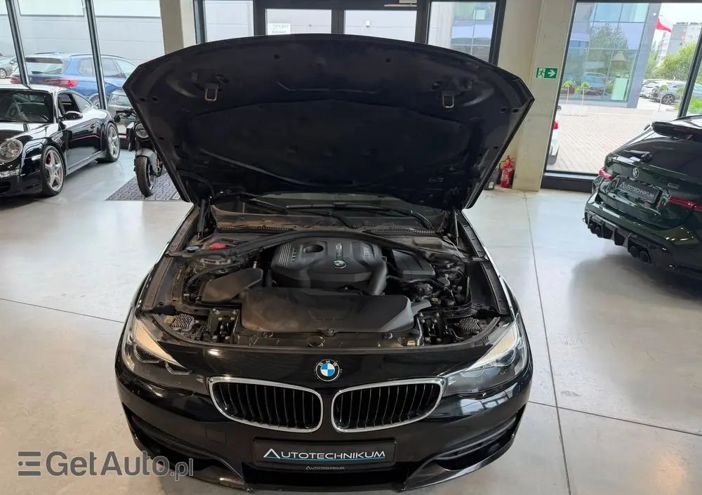 BMW Seria 3 320i GPF Luxury Line Purity sport