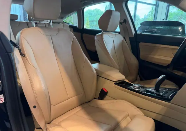 BMW Seria 3 320i GPF Luxury Line Purity sport