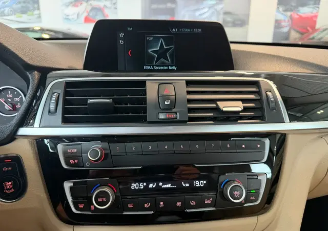 BMW Seria 3 320i GPF Luxury Line Purity sport