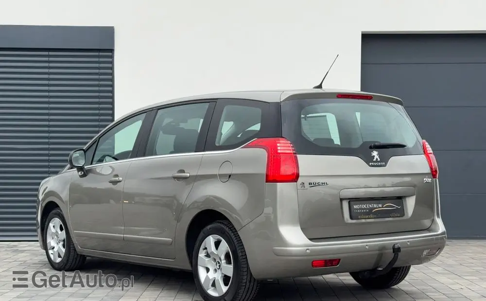 PEUGEOT 5008 1.6 HDi Active