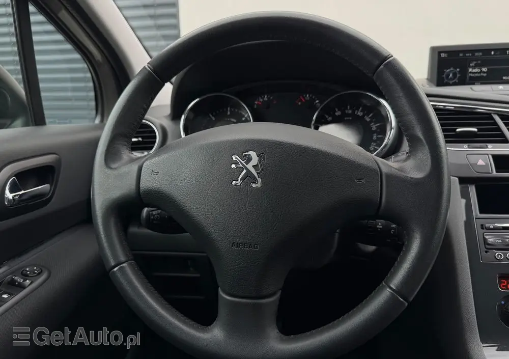 PEUGEOT 5008 1.6 HDi Active
