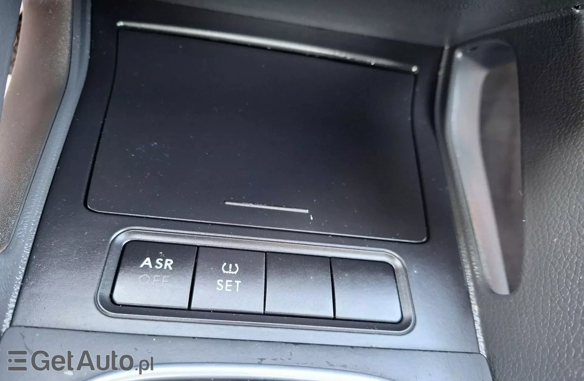 VOLKSWAGEN Jetta 1.9 TDI (101 KM)