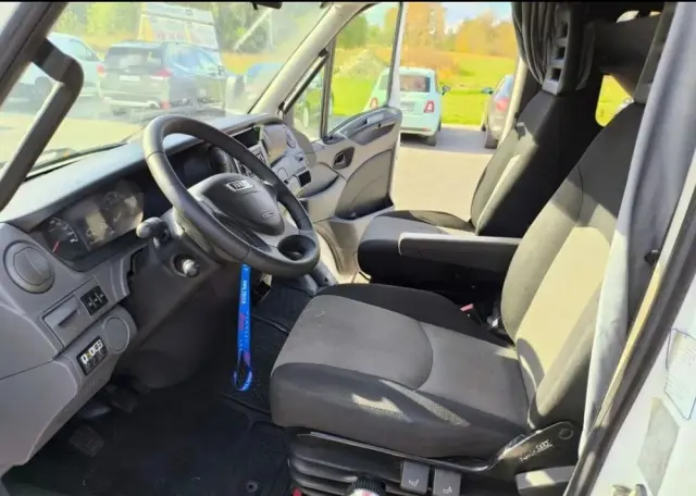 IVECO DAILY 