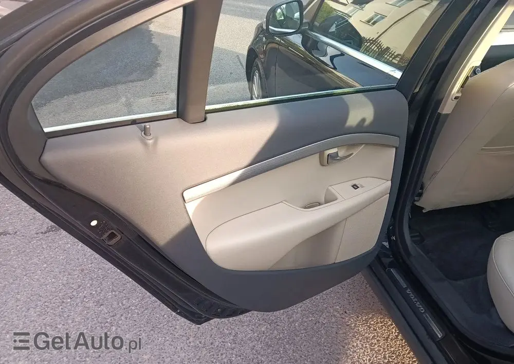 VOLVO S80 2.0D Summum