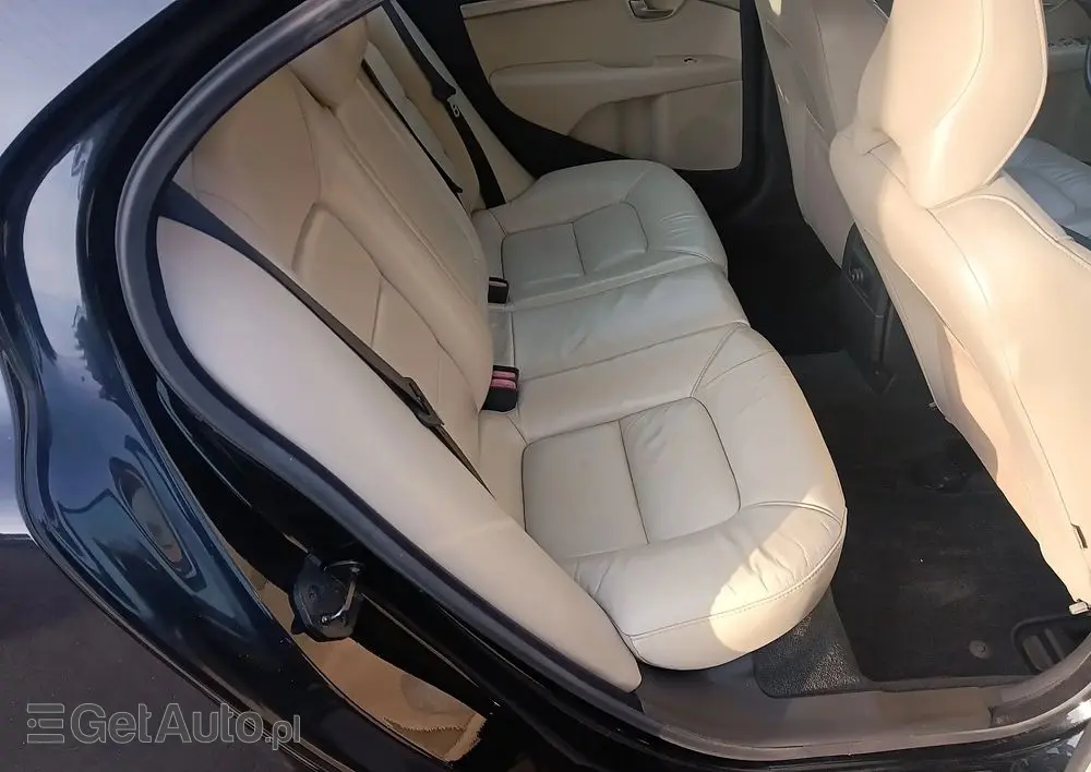 VOLVO S80 2.0D Summum