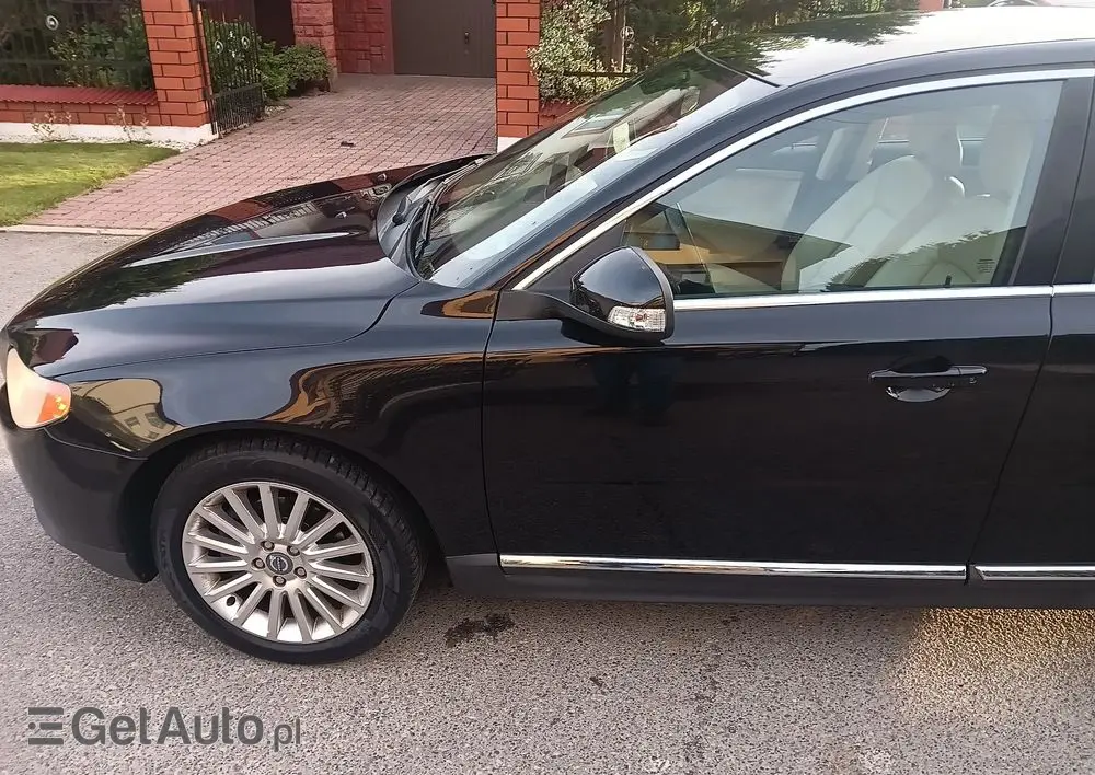 VOLVO S80 2.0D Summum