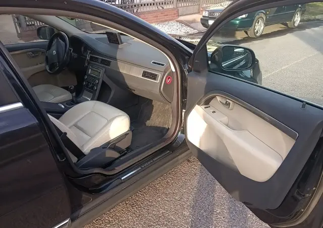 VOLVO S80 2.0D Summum