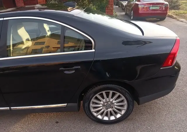 VOLVO S80 2.0D Summum