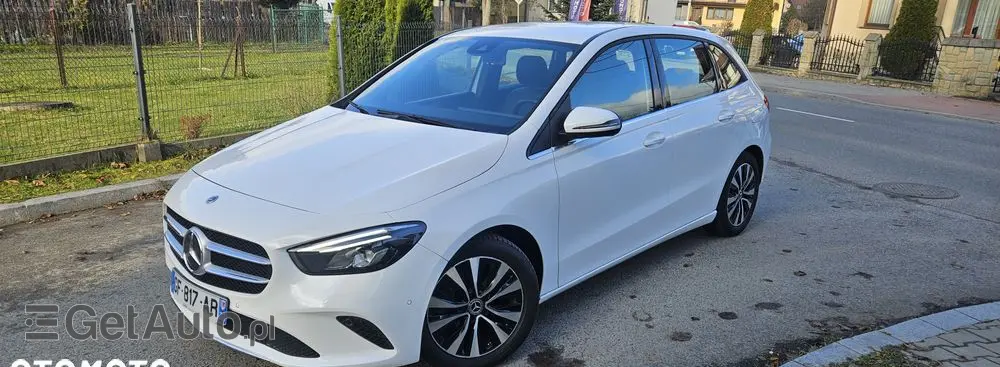 MERCEDES-BENZ Klasa B 180 d 8G-DCT Style