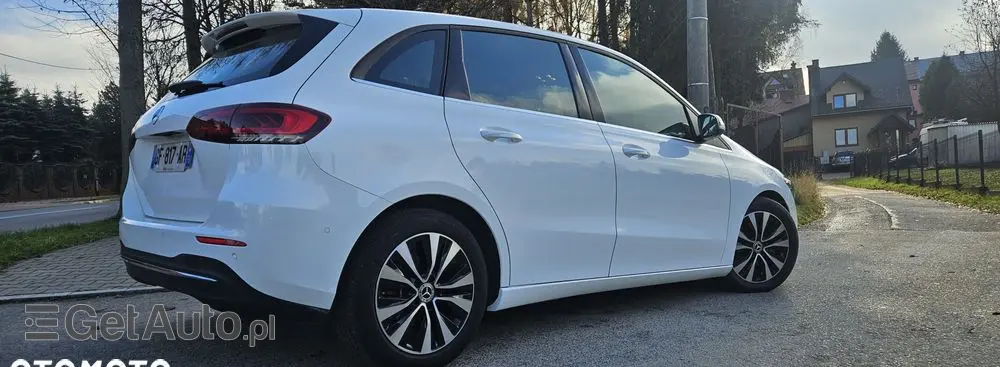 MERCEDES-BENZ Klasa B 180 d 8G-DCT Style