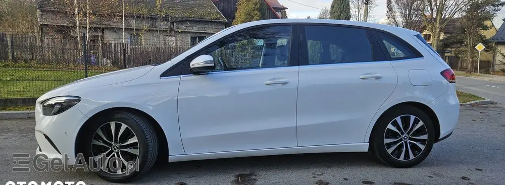 MERCEDES-BENZ Klasa B 180 d 8G-DCT Style