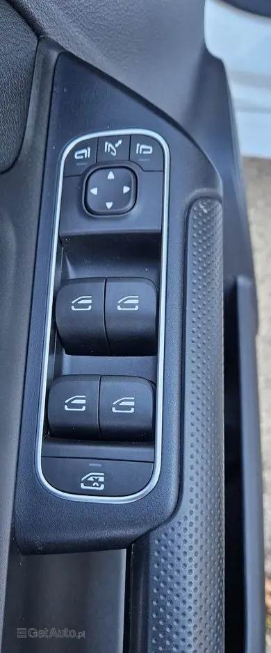 MERCEDES-BENZ Klasa B 180 d 8G-DCT Style