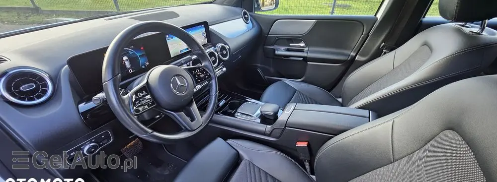 MERCEDES-BENZ Klasa B 180 d 8G-DCT Style