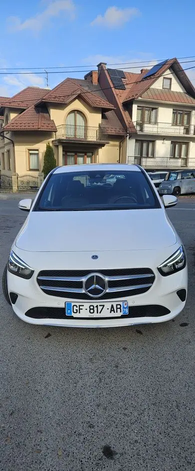 MERCEDES-BENZ Klasa B 180 d 8G-DCT Style