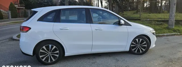 MERCEDES-BENZ Klasa B 180 d 8G-DCT Style