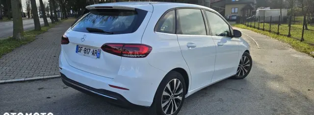MERCEDES-BENZ Klasa B 180 d 8G-DCT Style