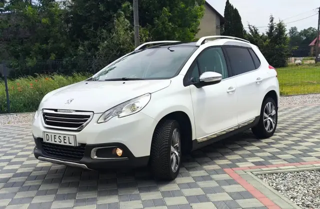PEUGEOT 2008 