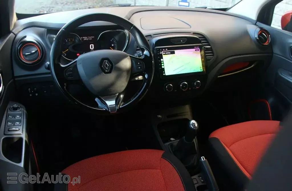 RENAULT Captur 