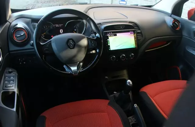 RENAULT Captur 