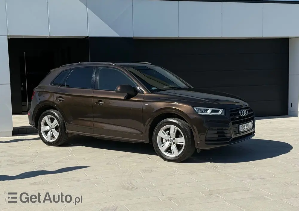 AUDI Q5 40 TDI Quattro S tronic sport