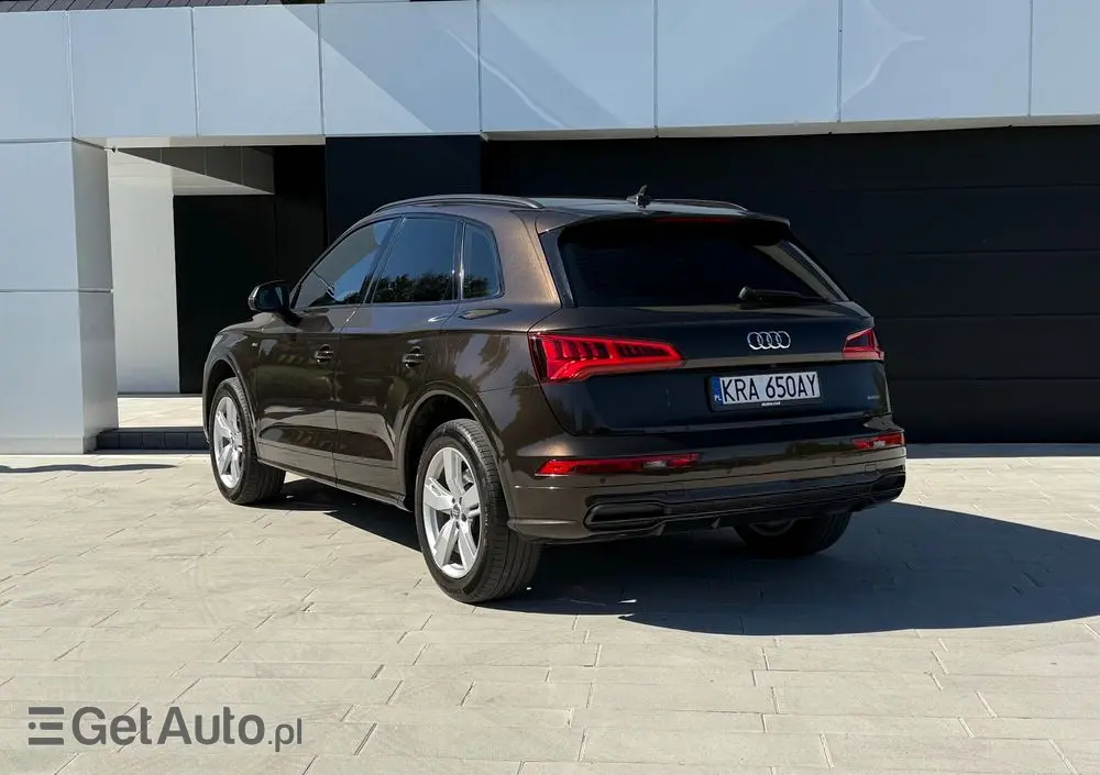 AUDI Q5 40 TDI Quattro S tronic sport