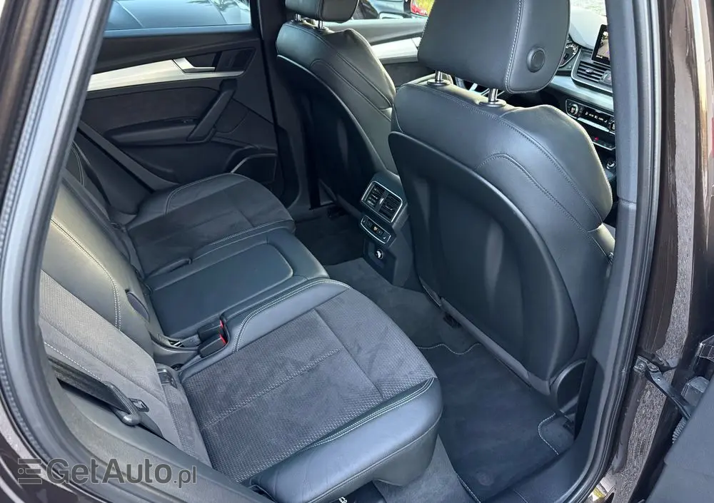 AUDI Q5 40 TDI Quattro S tronic sport