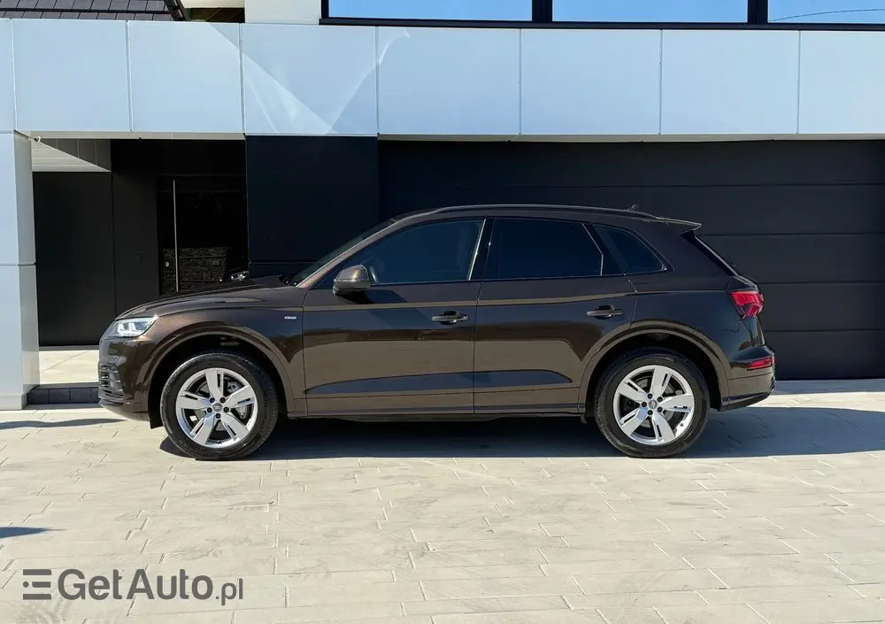 AUDI Q5 40 TDI Quattro S tronic sport