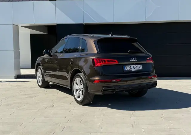 AUDI Q5 40 TDI Quattro S tronic sport