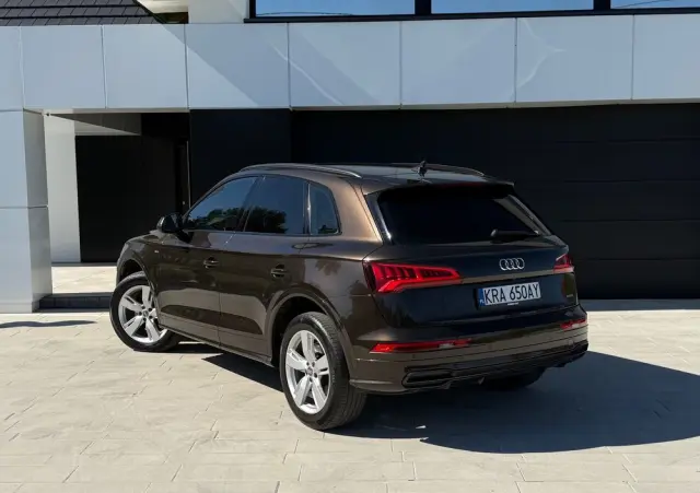 AUDI Q5 40 TDI Quattro S tronic sport