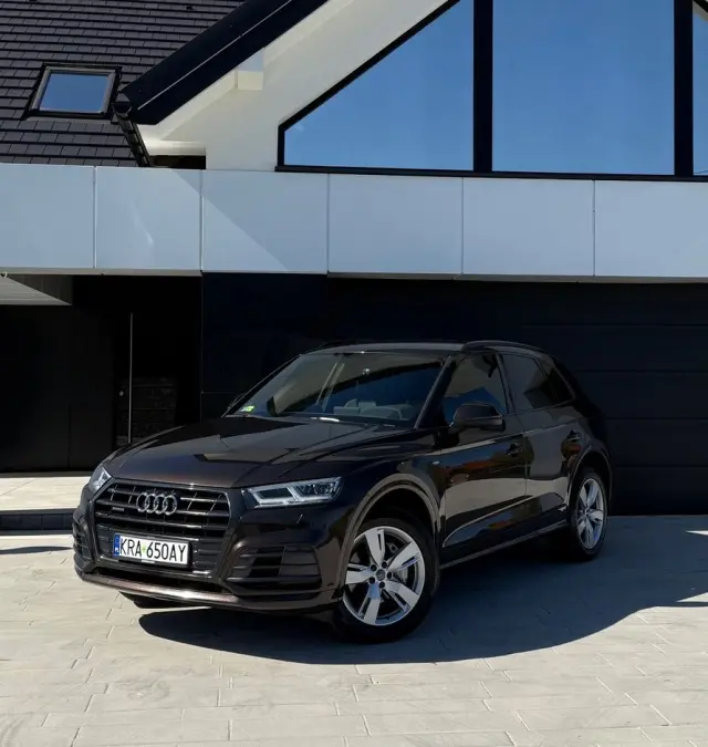 AUDI Q5 40 TDI Quattro S tronic sport