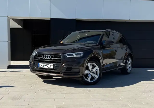 AUDI Q5 40 TDI Quattro S tronic sport