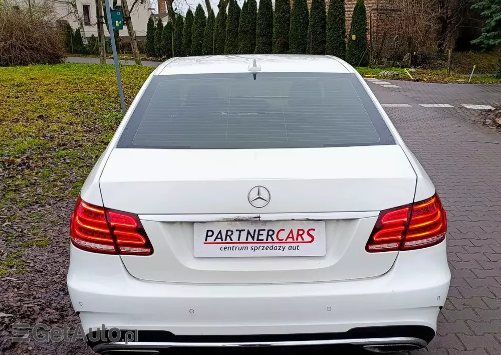 MERCEDES-BENZ Klasa E 220 BlueTEC 9G-TRONIC Avantgarde