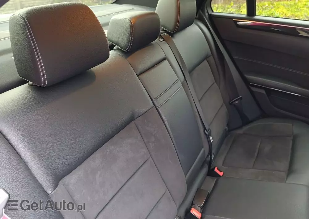 MERCEDES-BENZ Klasa E 220 BlueTEC 9G-TRONIC Avantgarde