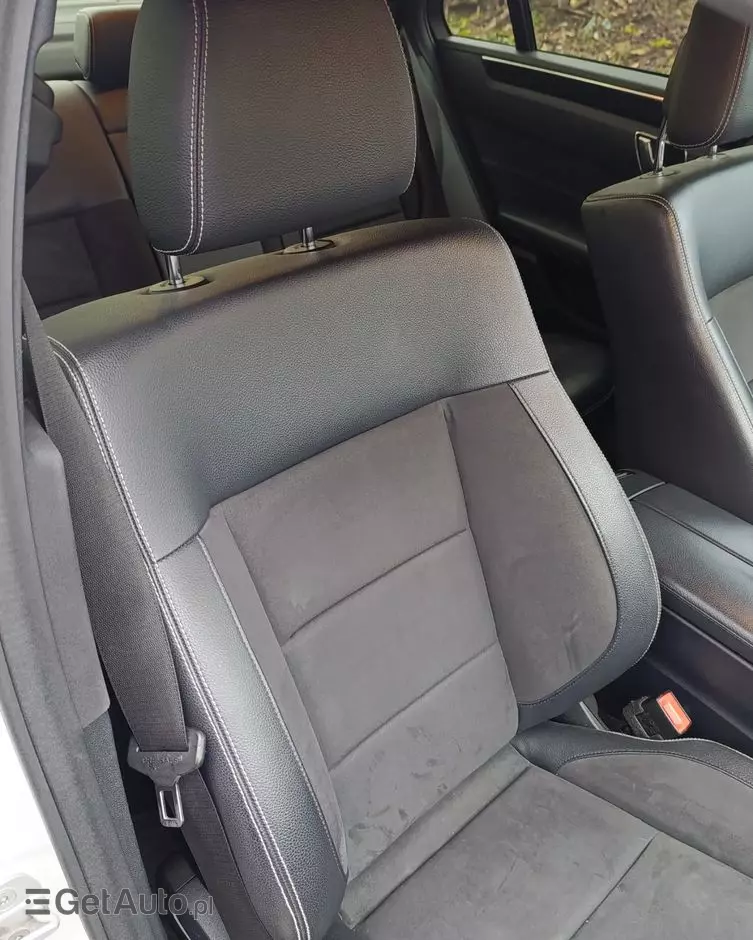 MERCEDES-BENZ Klasa E 220 BlueTEC 9G-TRONIC Avantgarde