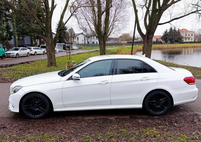 MERCEDES-BENZ Klasa E 220 BlueTEC 9G-TRONIC Avantgarde